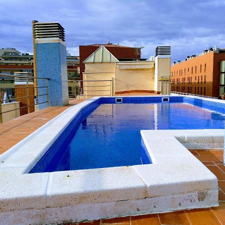Piscina En Centro De Terrassa Apartment Exterior foto